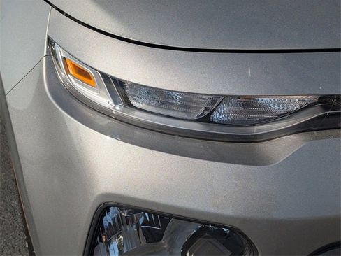 Used 2022 Kia Soul LX w/ Technology Package image 4
