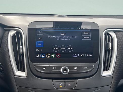 Used 2024 Chevrolet Malibu LT image 19