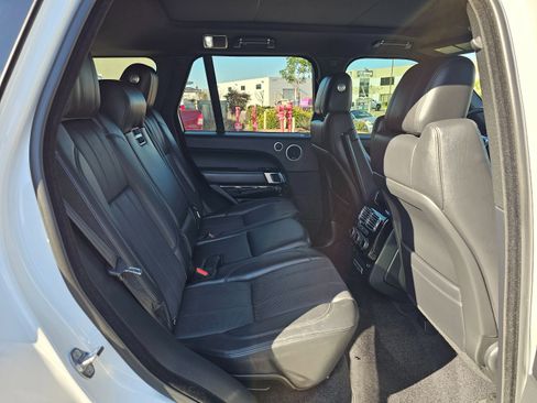 Used 2016 Land Rover Range Rover HSE image 30