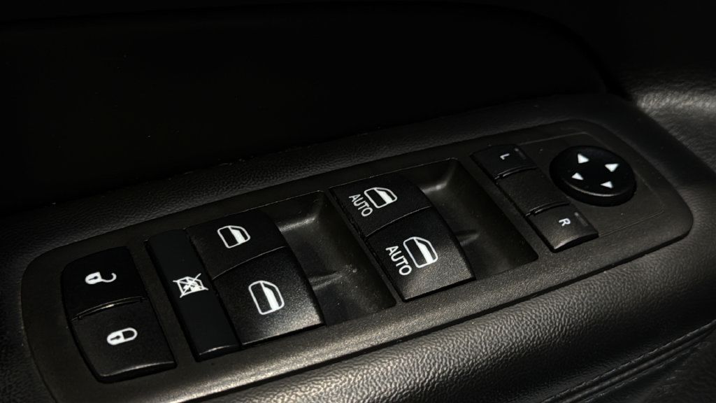 Used 2021 Jeep Grand Cherokee Limited X AWD/4WD image 23