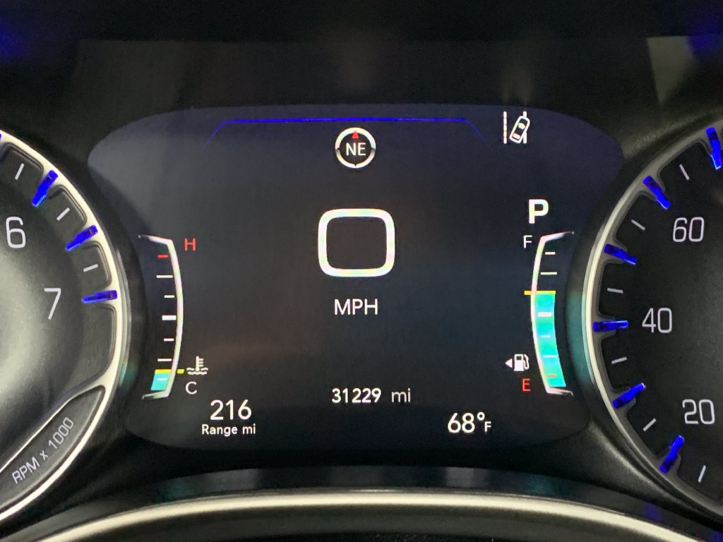 Used 2026 Chrysler Pacifica Select FWD image 33