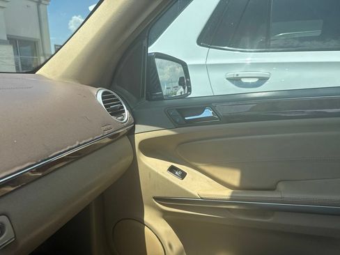 Used 2011 Mercedes-Benz GL 450 4MATIC image 20