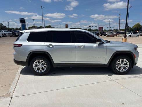 Used 2023 Jeep Grand Cherokee L Limited w/ Trailer Tow Group (B) AWD/4WD image 9