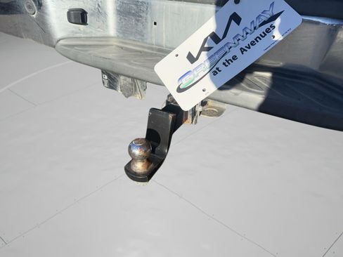 Used 2014 Nissan Frontier SV w/ SV Value Truck Package image 11