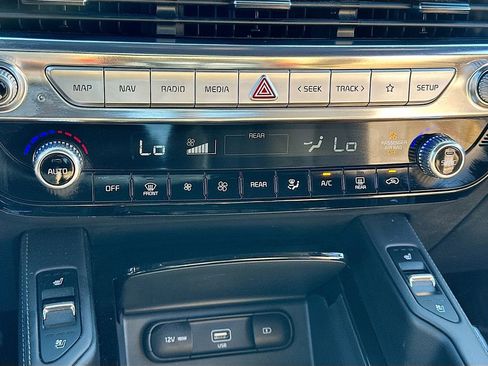 Certified 2022 Kia Telluride SX FWD image 16