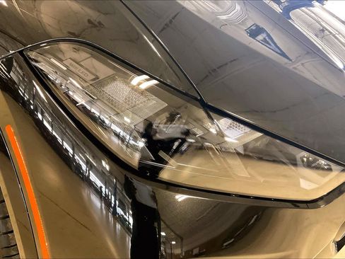 New 2026 BMW X5 xDrive50e AWD/4WD image 13