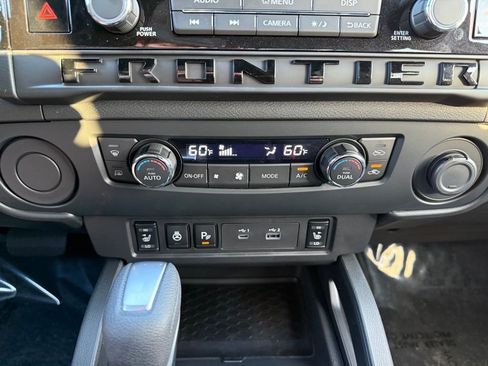 New 2026 Nissan Frontier SV image 38