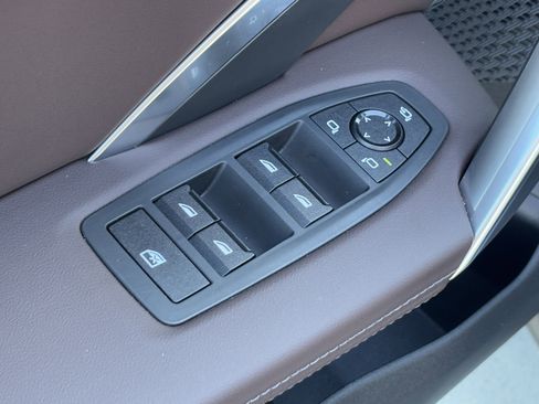 Certified 2025 BMW X2 xDrive28i image 15