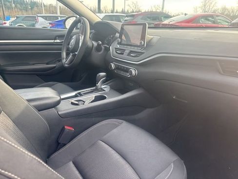 Used 2022 Nissan Altima 2.5 SV image 10