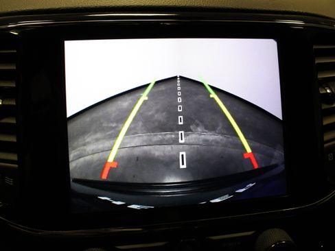 Used 2020 Jeep Grand Cherokee Altitude RWD image 28