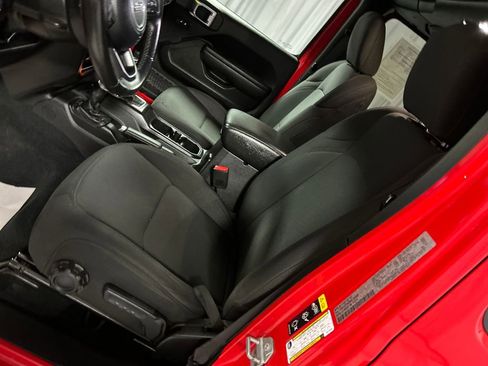 Used 2022 Jeep Wrangler Unlimited Sport image 12