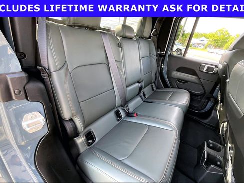 Used 2026 Jeep Gladiator Mojave AWD/4WD image 22