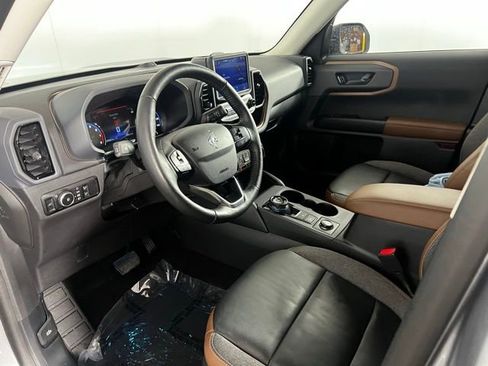 Used 2023 Ford Bronco Sport Outer Banks w/ Tech Package image 8