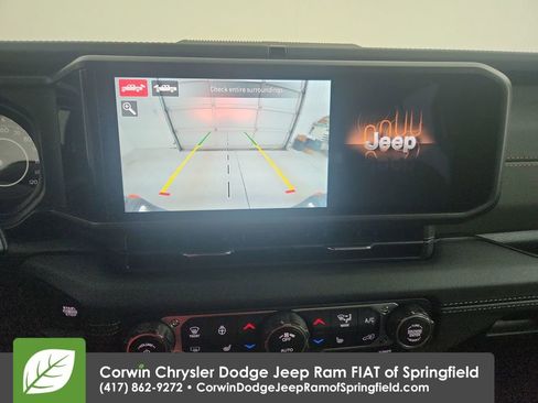 Used 2025 Jeep Gladiator Mojave image 16