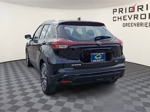 Used 2024 Nissan Kicks SV image 7