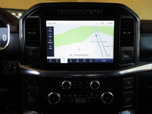 Certified 2022 Ford F150 Lariat w/ Equipment Group 502A High image 18