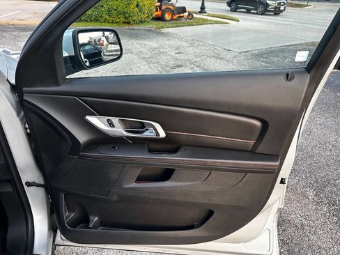 Used 2014 GMC Terrain SLE image 16