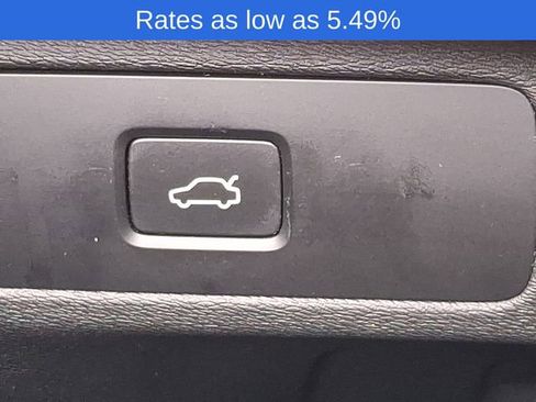 Certified 2023 Volvo XC90 B6 Plus image 27