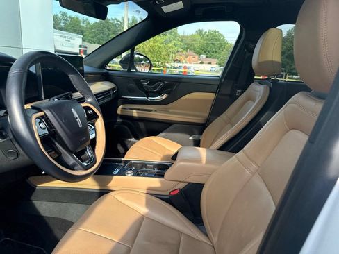 Used 2023 Lincoln Corsair Reserve w/ Equipment Group 201A AWD/4WD image 21