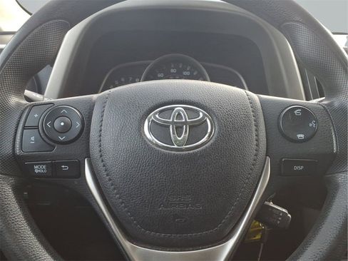 Used 2014 Toyota RAV4 LE image 12
