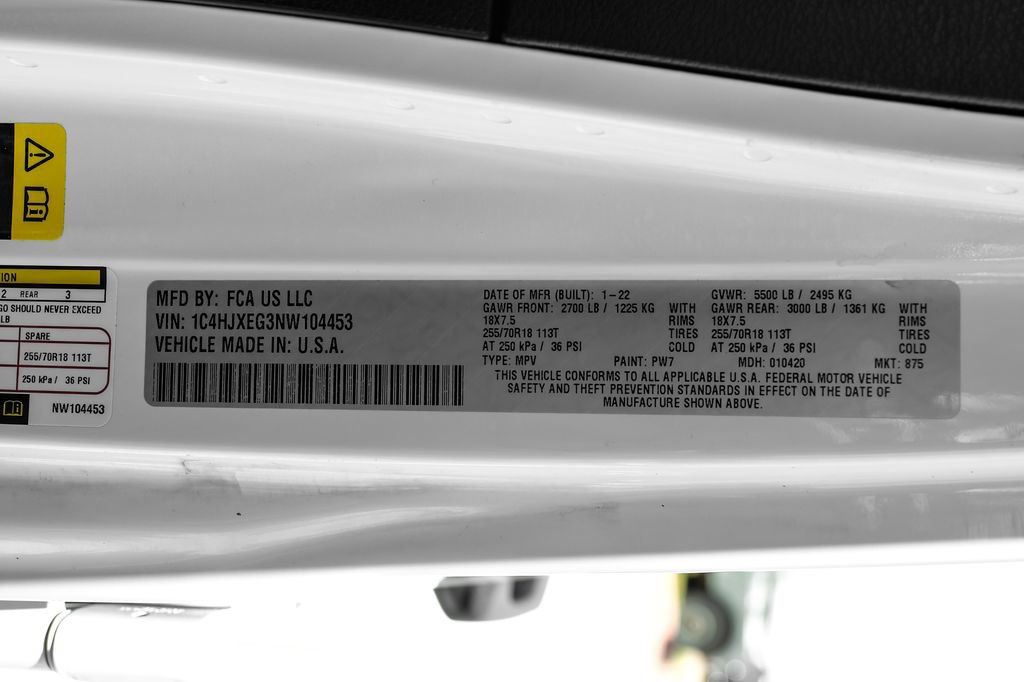 Used 2022 Jeep Wrangler Unlimited Sahara w/ Cold Weather Group AWD/4WD image 70
