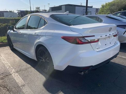 Used 2026 Toyota Camry SE w/ Convenience Package FWD image 8