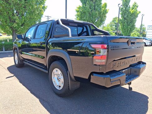 Used 2024 Nissan Frontier SV w/ Hardbody Edition AWD/4WD image 4