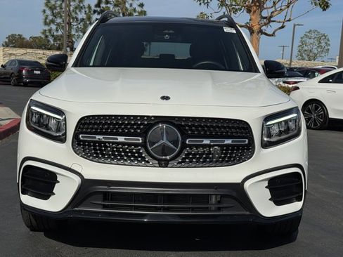 Used 2025 Mercedes-Benz GLB 250 image 3