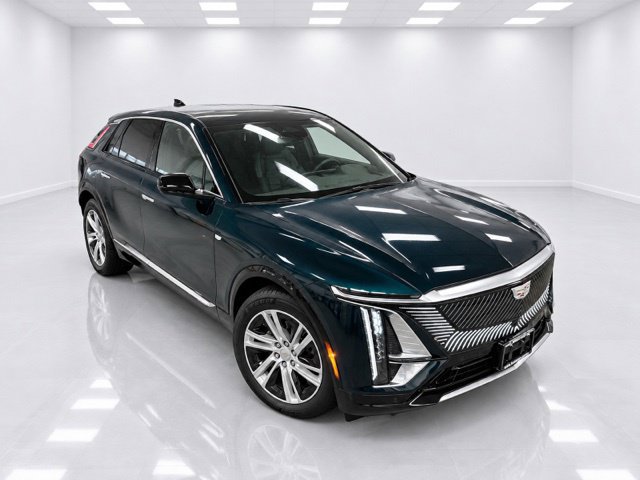 Used 2024 Cadillac Lyriq Tech w/ Driver Assist Package AWD/4WD image 4