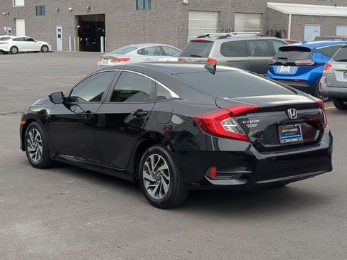 Used 2017 Honda Civic EX image 3