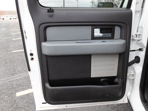 Used 2014 Ford F150 XLT w/ Equipment Group 302A Luxury image 12