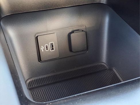 New 2026 Ford Explorer ST-Line w/ ST-Line Street Pack image 9