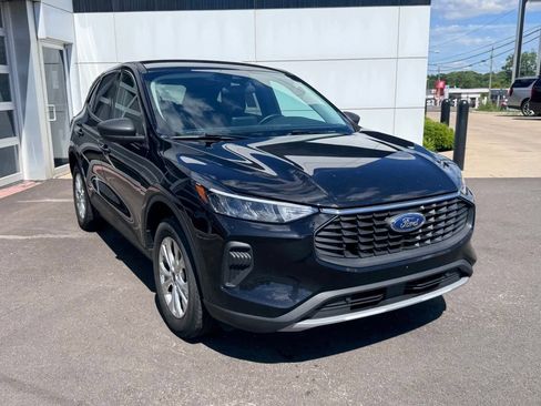 Used 2023 Ford Escape Active AWD/4WD image 5