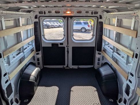 Used 2025 RAM ProMaster 2500 w/ U-Haul Equipment Group FWD image 14