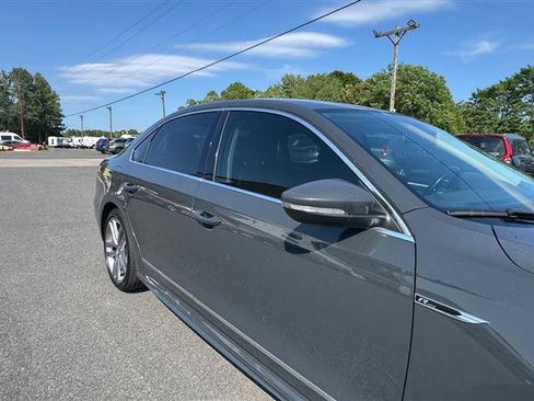 Used 2017 Volkswagen Passat 1.8T R-Line FWD image 23