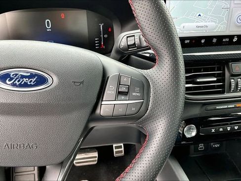 Used 2024 Ford Escape ST-Line w/ Tech Pack #1 AWD/4WD image 12