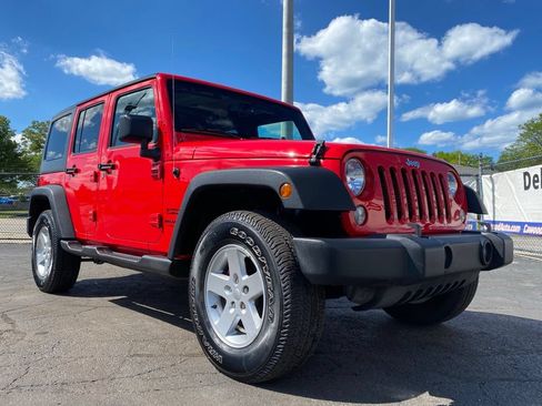 Used 2017 Jeep Wrangler Unlimited Sport w/ Quick Order Package 24S AWD/4WD image 29