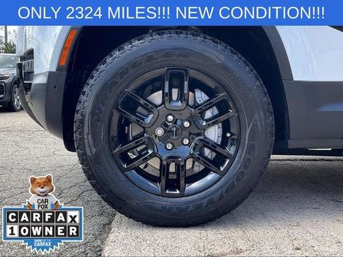 Used 2026 Land Rover Defender 110 S AWD/4WD image 9