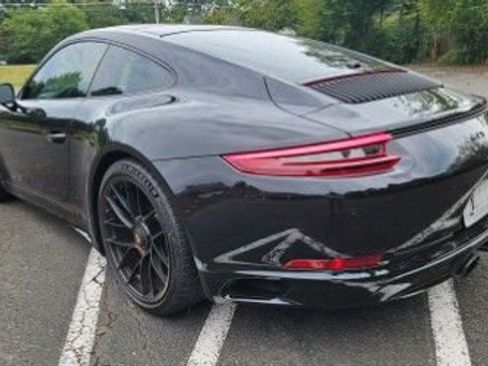 Used 2019 Porsche 911 Carrera GTS image 3