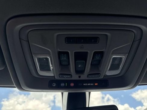 Used 2020 Chevrolet Silverado 1500 RST w/ All-Star Edition AWD/4WD image 21