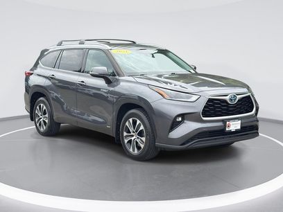 Used 2021 Toyota Highlander XLE