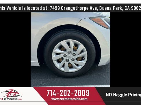Used 2018 Hyundai Elantra SE FWD image 44