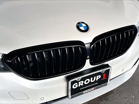 Used 2020 BMW 530i w/ Convenience Package image 29