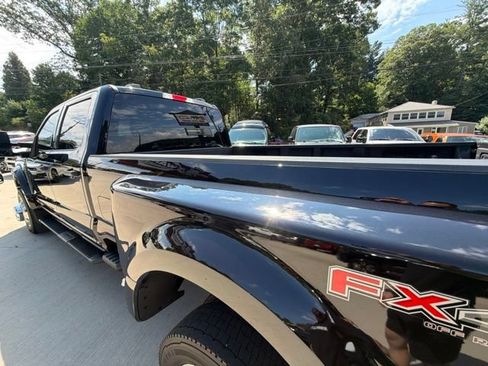 Used 2023 Ford F450 XLT w/ FX4 Off-Road Package AWD/4WD image 33