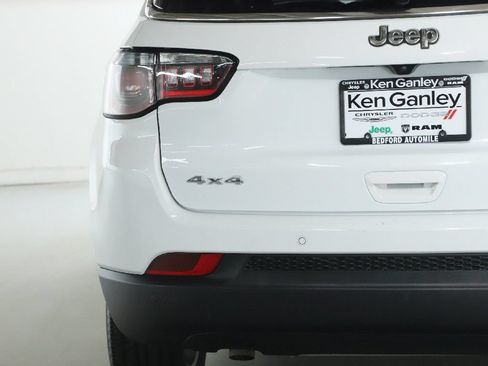 Used 2025 Jeep Compass Limited AWD/4WD image 43