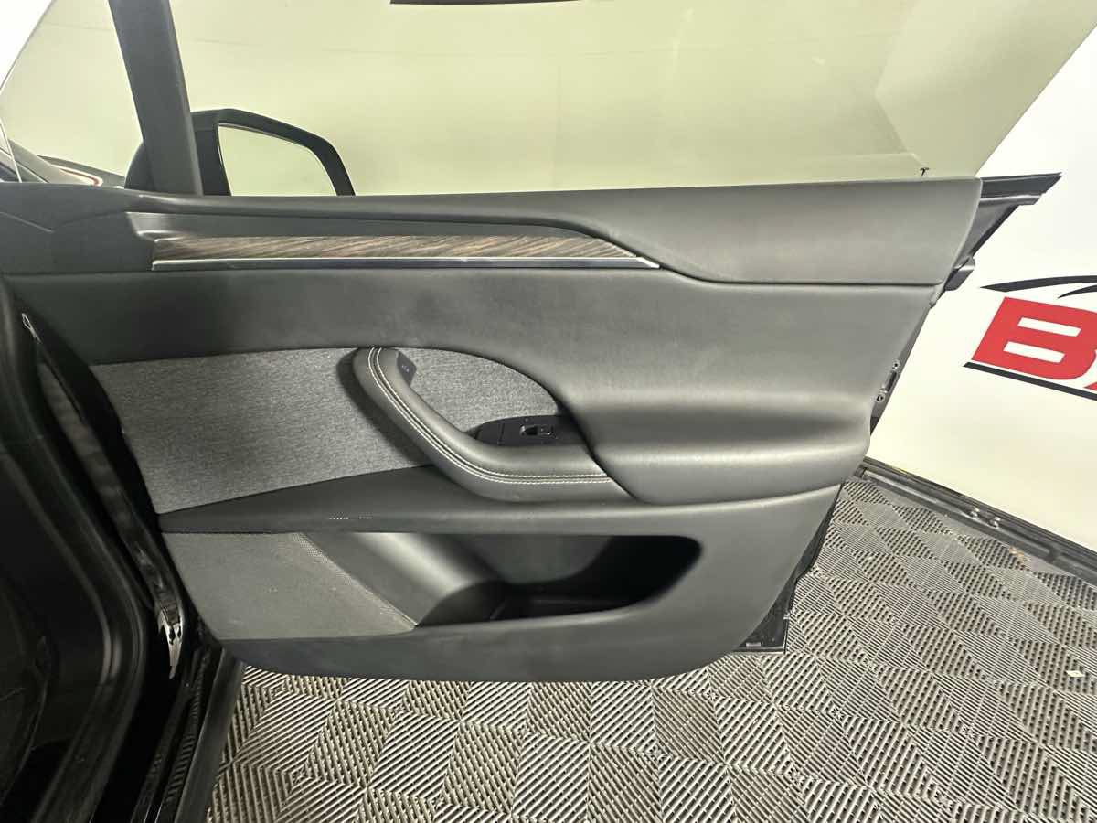 Used 2022 Tesla Model X AWD/4WD image 16