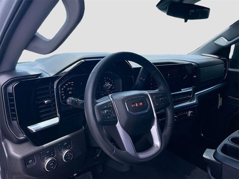 Used 2025 GMC Sierra 2500 SLE w/ SLE Value Package; image 12