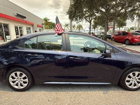 Certified 2024 Toyota Corolla LE FWD image 11