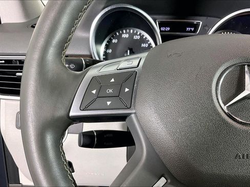 Used 2012 Mercedes-Benz ML 350 4MATIC image 27