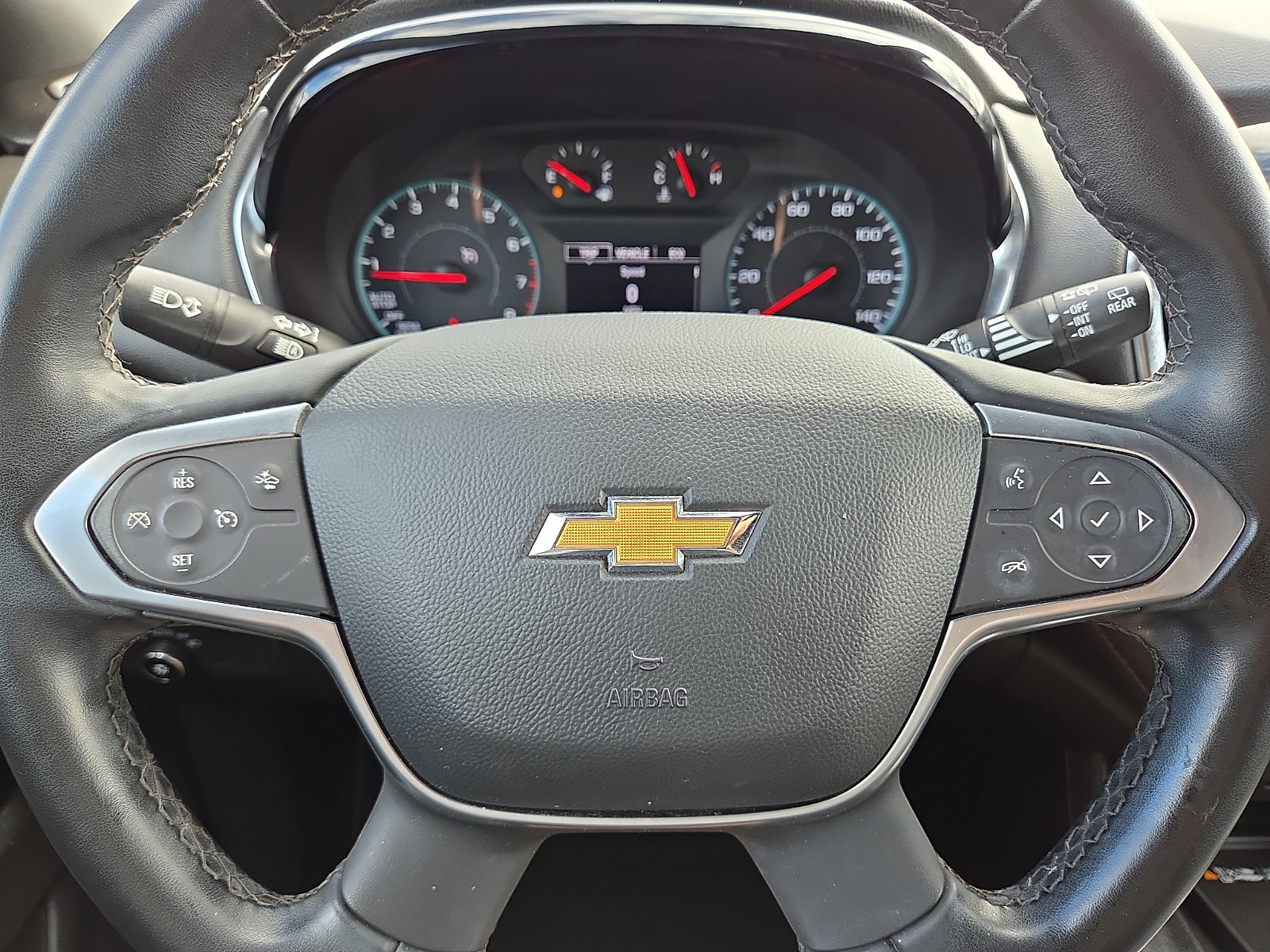 Used 2023 Chevrolet Traverse LT FWD image 24